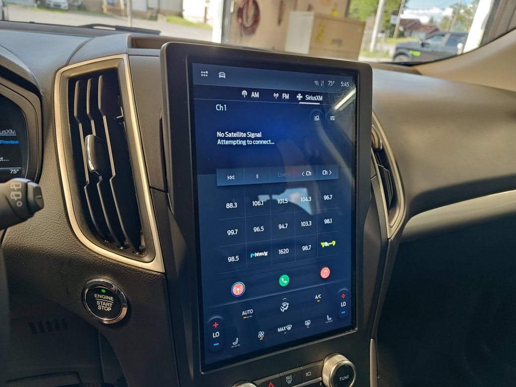 Used 2024 Ford Edge SEL AWD/4WD image 19