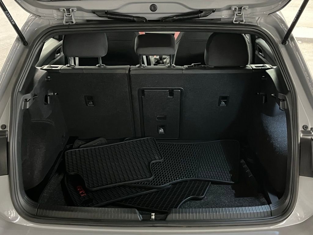 Used 2022 Volkswagen GTI SE image 35