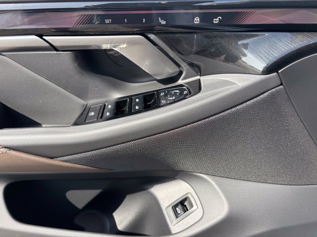 New 2027 BMW 530i xDrive w/ M Sport Package AWD/4WD image 12