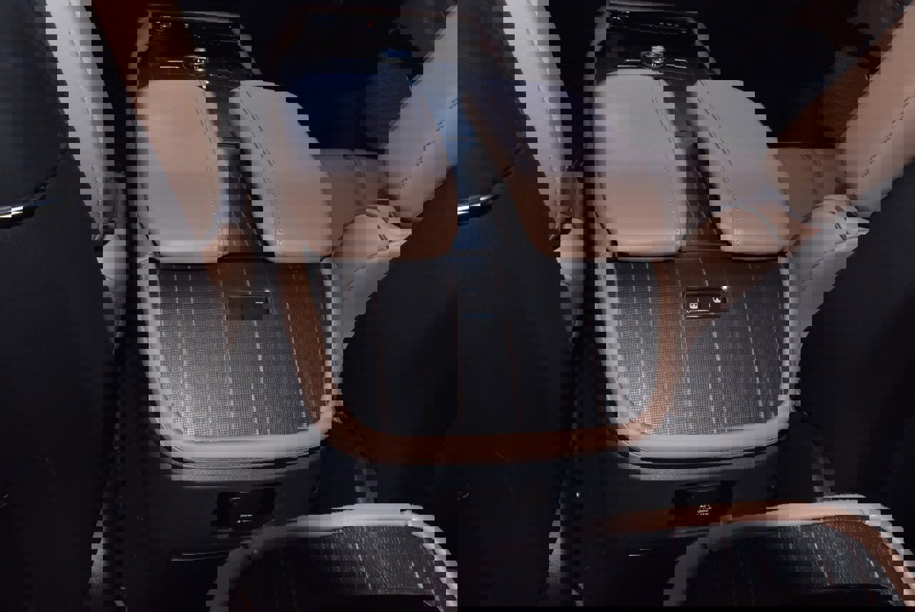 Certified 2025 Lincoln Navigator Black Label image 21