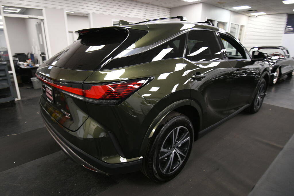 Used 2023 Lexus RX 350 Premium w/ Accessory Package AWD/4WD image 8