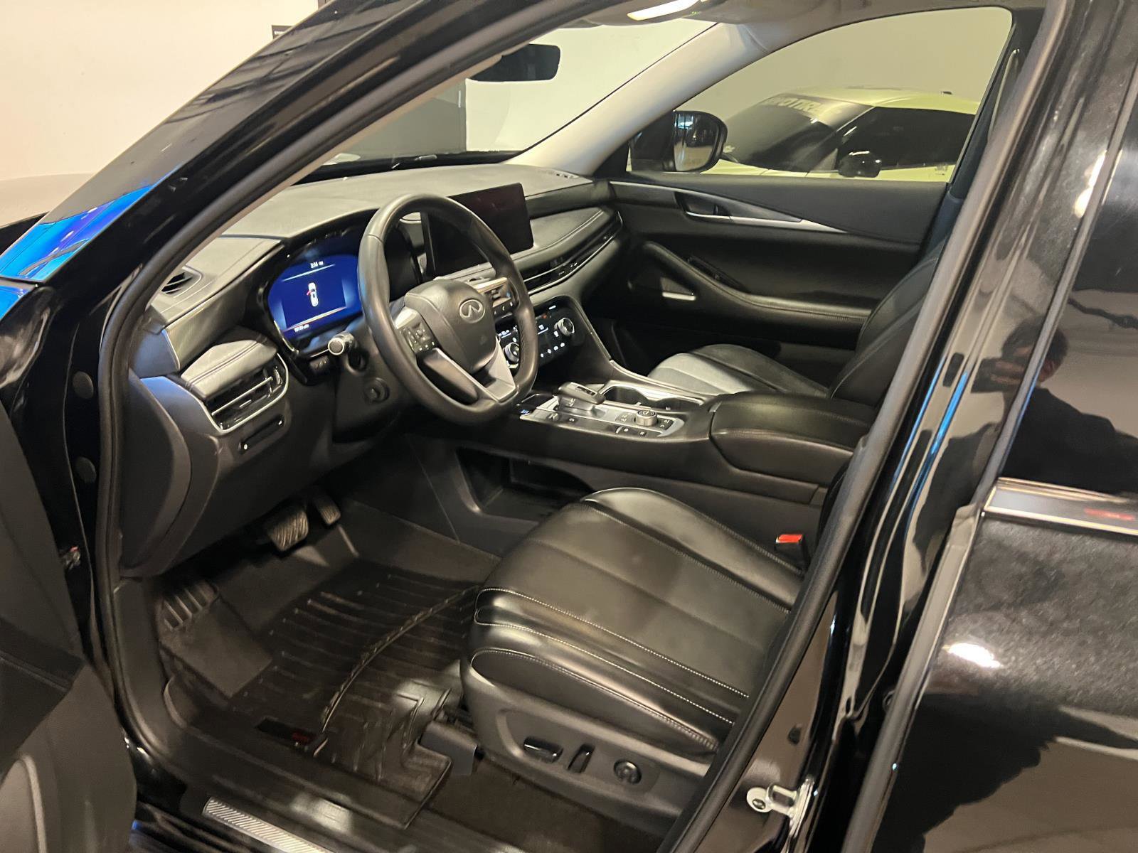 Used 2024 INFINITI QX60 Luxe image 10