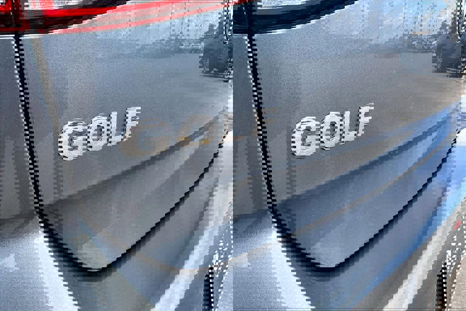 Used 2019 Volkswagen Golf S image 10