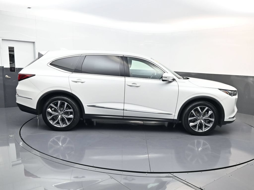 Used 2024 Acura MDX w/ Technology Package AWD/4WD image 2