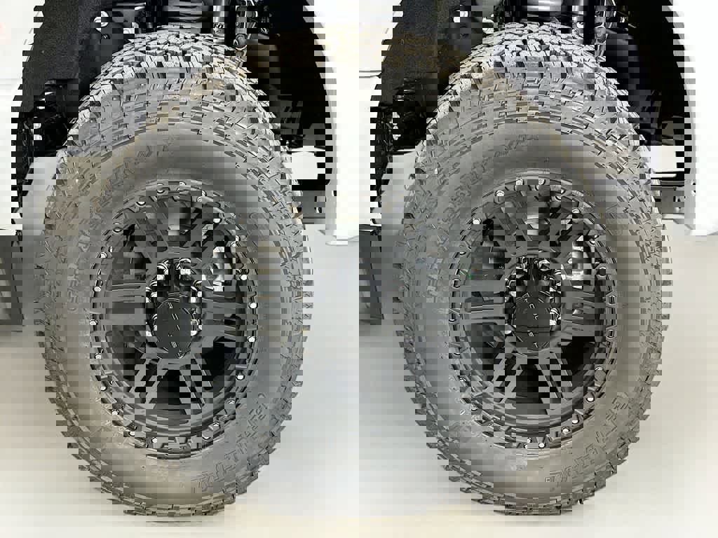 New 2025 Ford F250 Lariat w/ Lariat Ultimate Package image 8
