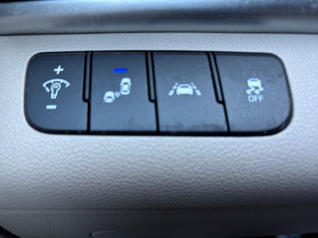 Used 2020 Hyundai Elantra SEL w/ Cargo Package (C1) image 17