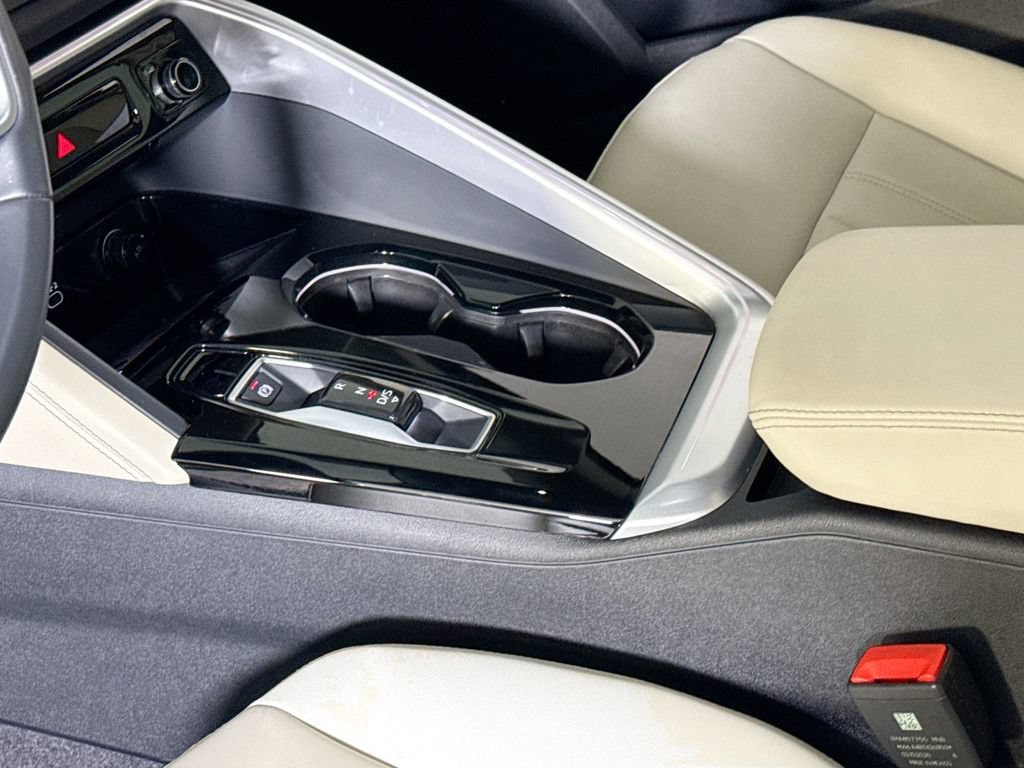 Used 2025 Audi Q5 Premium w/ Convenience Package AWD/4WD image 8