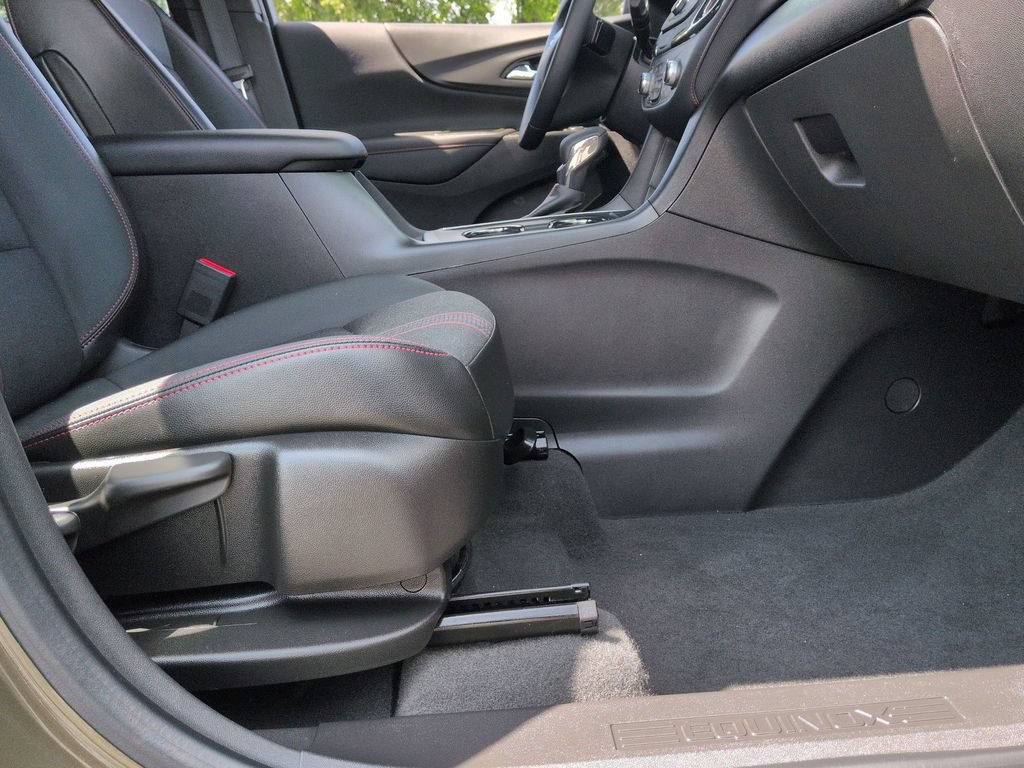 Certified 2024 Chevrolet Equinox RS AWD/4WD image 26