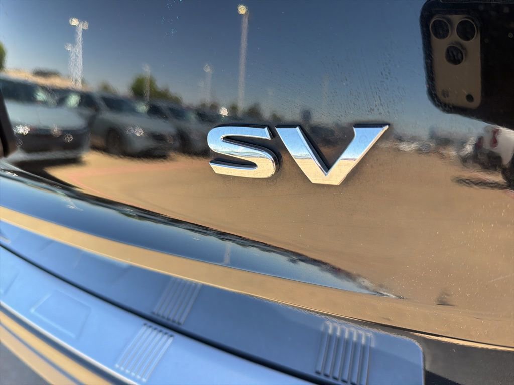 Used 2023 Nissan Rogue SV image 10