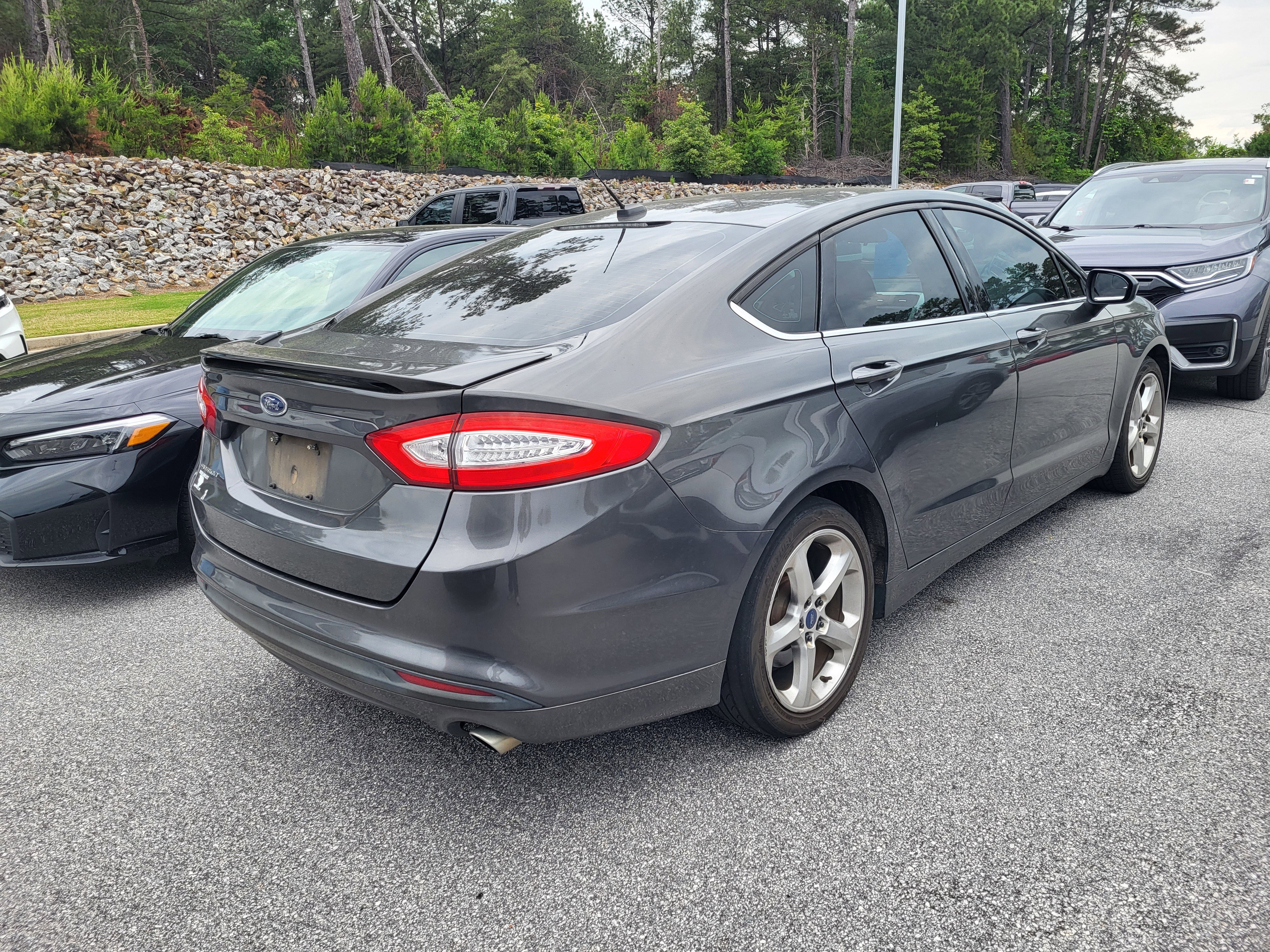 Used 2016 Ford Fusion S w/ Equipment Group 101A FWD image 4