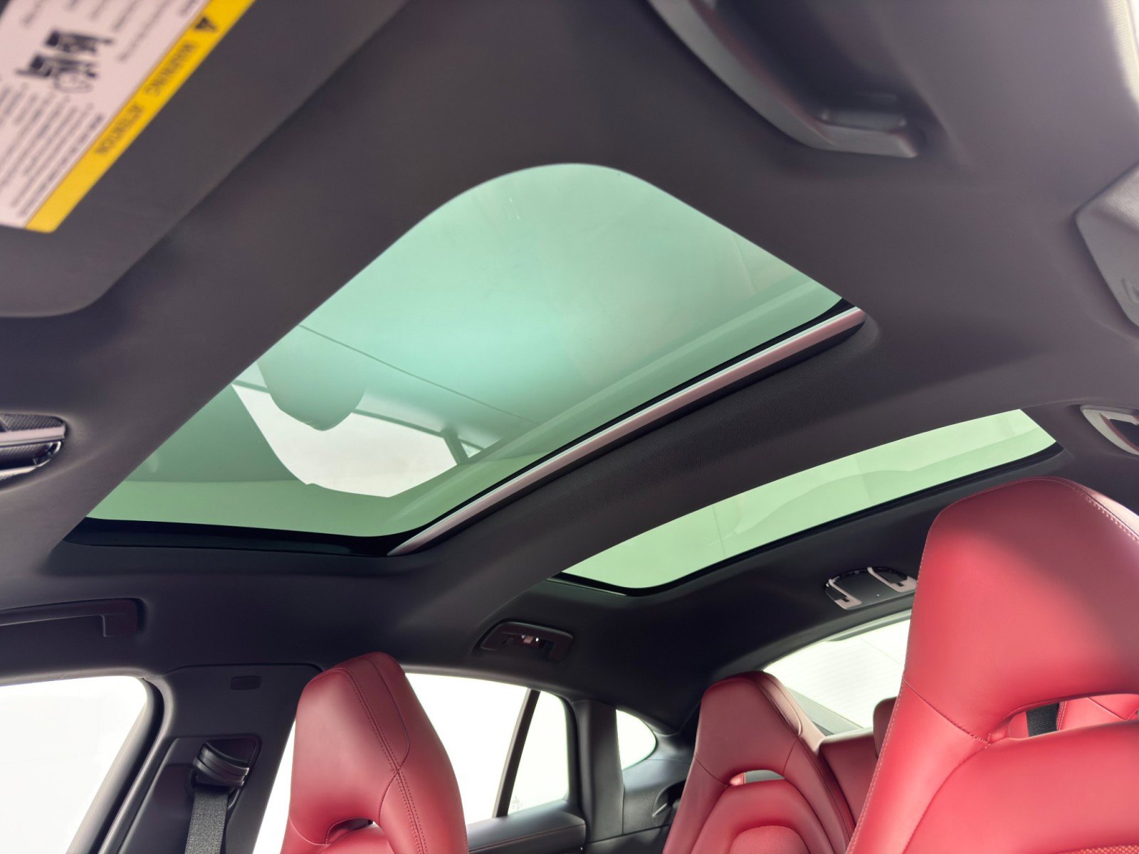 Used 2022 Porsche Panamera 4 w/ Premium Package AWD/4WD image 12