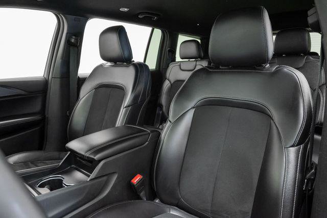 Certified 2024 Jeep Grand Cherokee L Laredo image 9