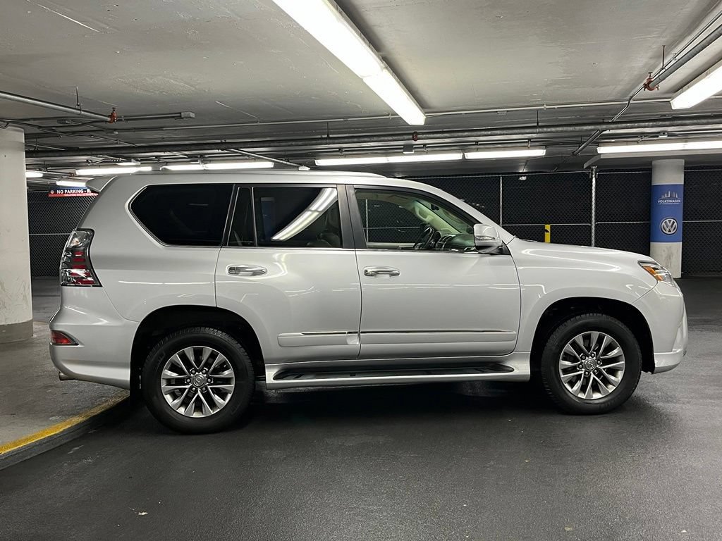 Used 2014 Lexus GX 460 Luxury AWD/4WD image 37