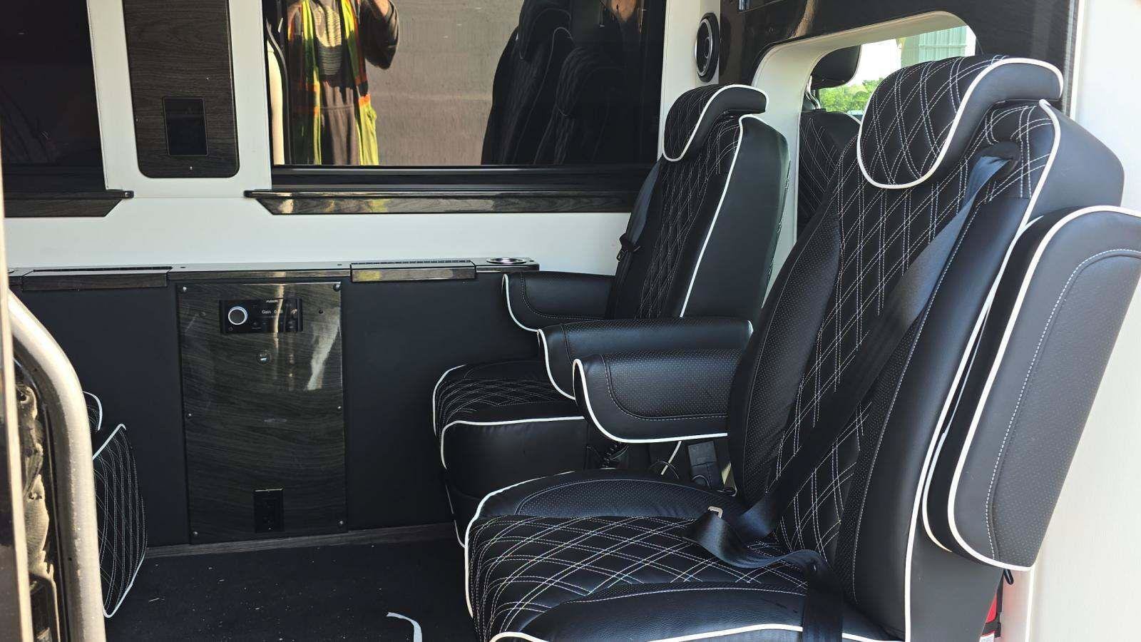Used 2023 Mercedes-Benz Sprinter 3500 image 9