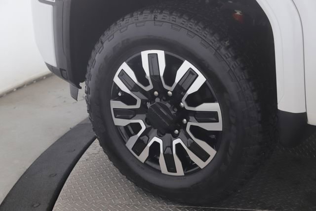 Used 2025 GMC Sierra 3500 Denali Ultimate AWD/4WD image 13