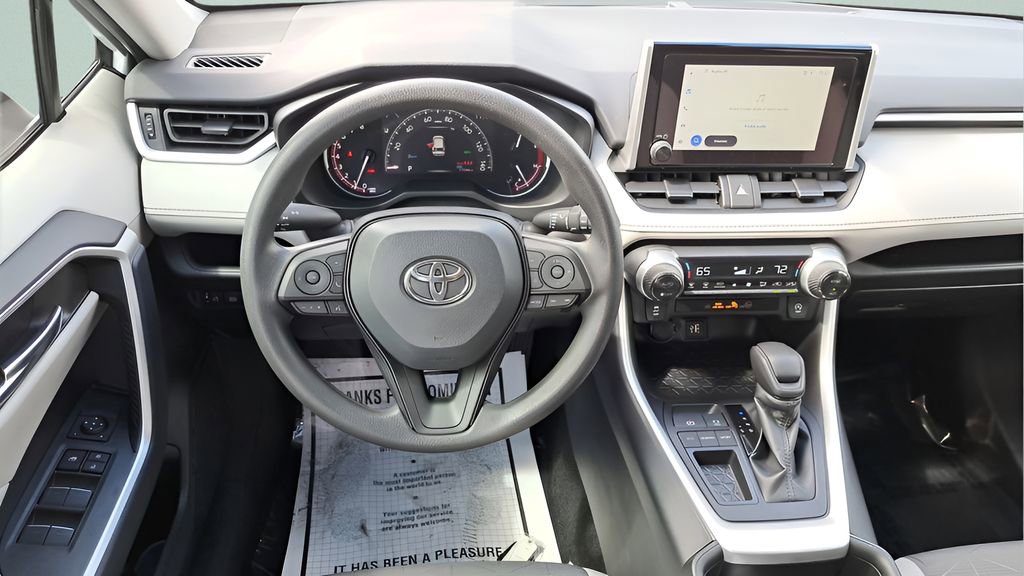 Used 2024 Toyota RAV4 XLE w/ Convenience Package image 15