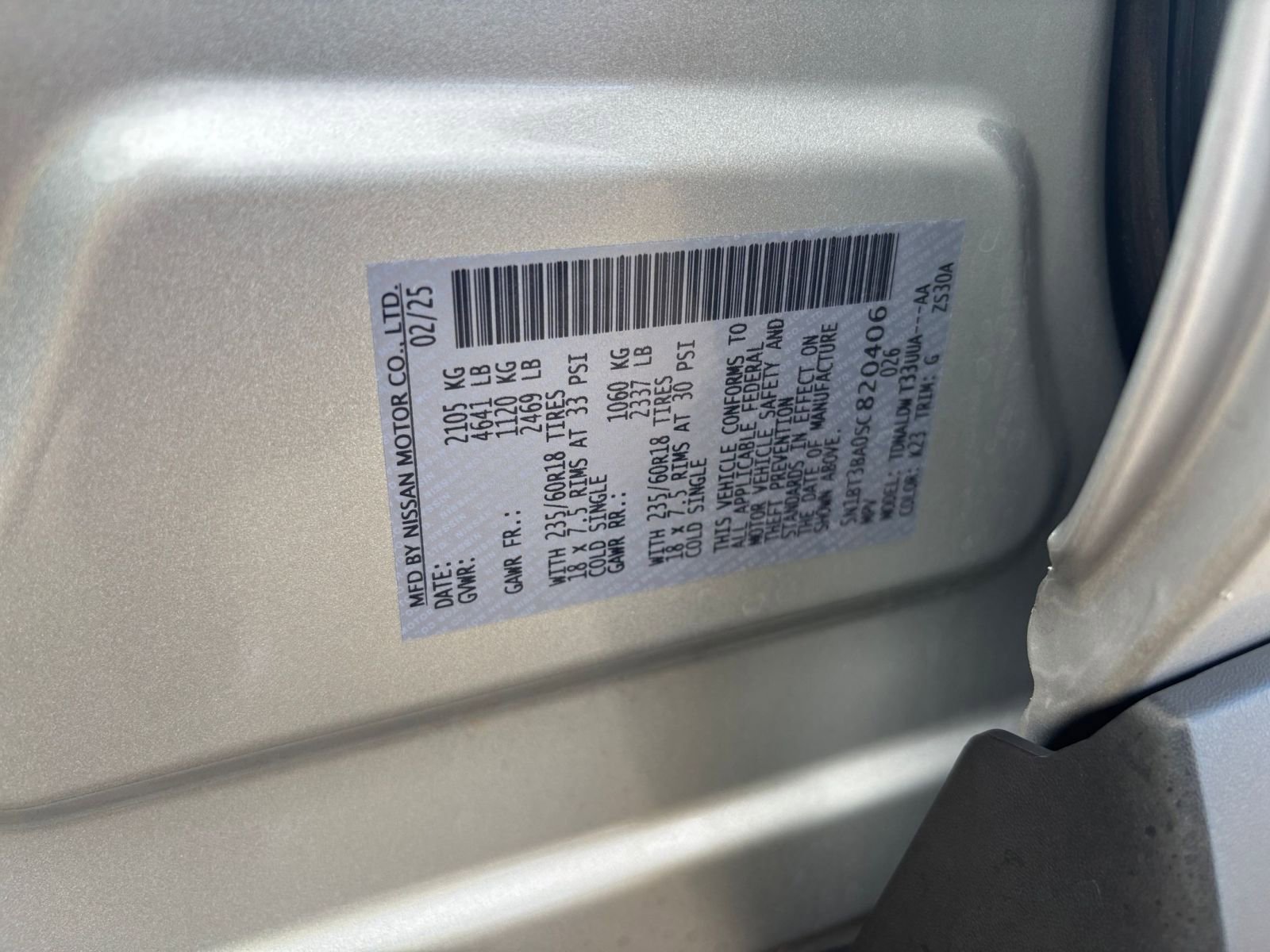 Used 2025 Nissan Rogue SV image 30