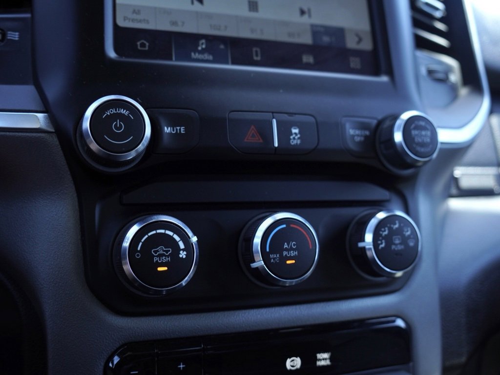 Certified 2024 RAM 3500 Big Horn image 19