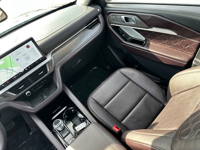 Used 2025 Ford Explorer Platinum w/ LUX Leather Package image 20
