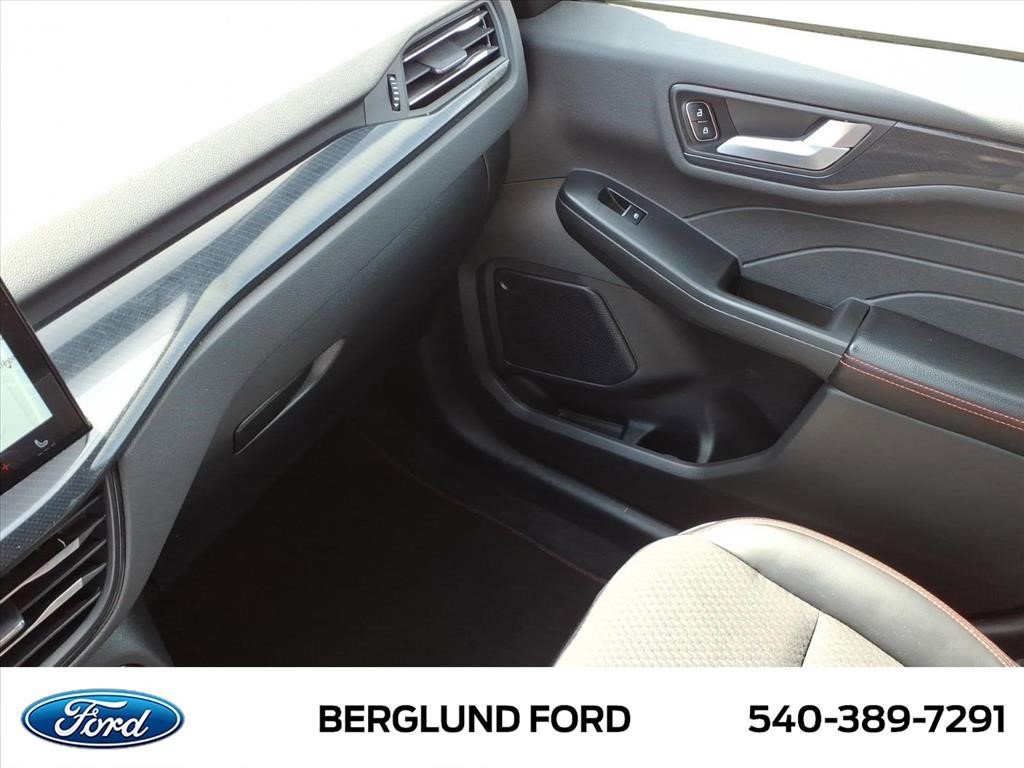 Used 2023 Ford Escape ST-Line w/ Tech Pack #1 image 34