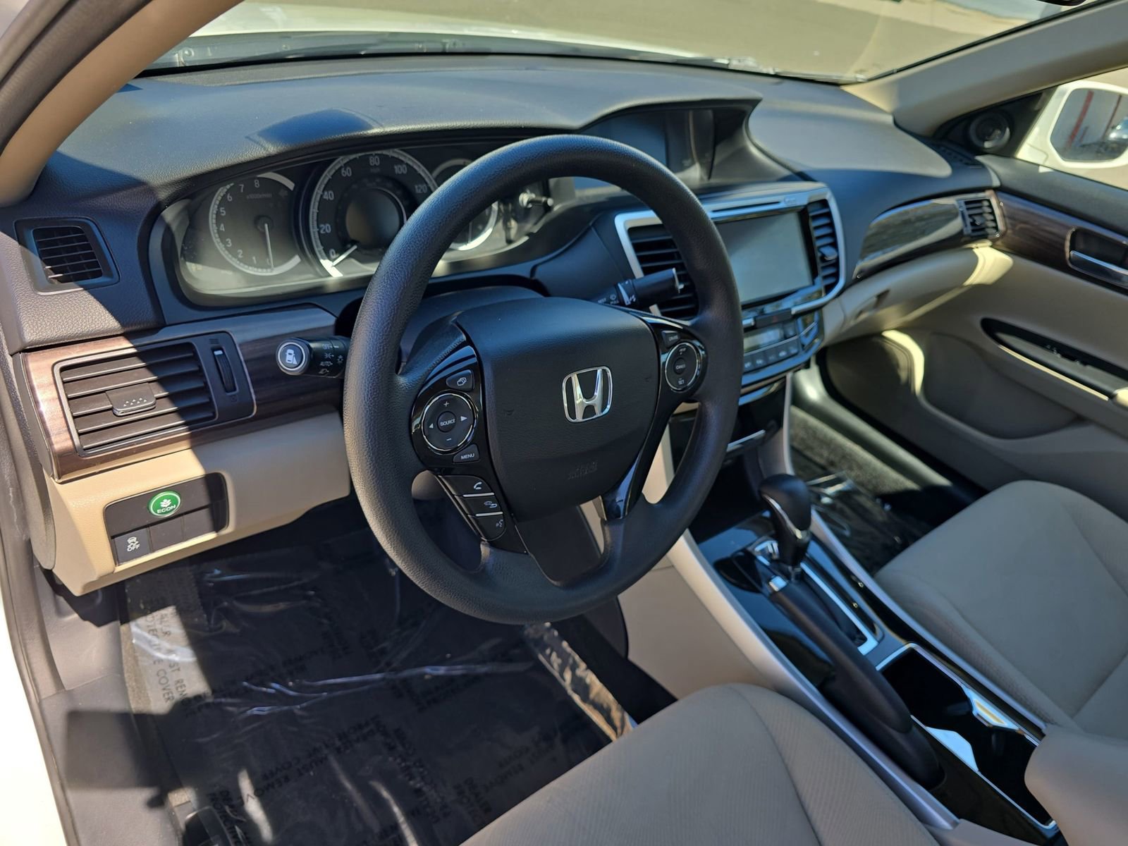 Used 2016 Honda Accord EX image 18