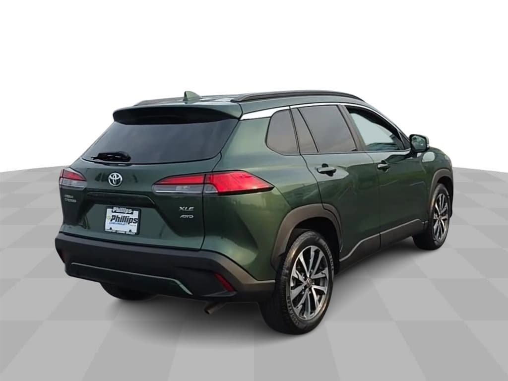 Used 2023 Toyota Corolla Cross XLE w/ Convenience Package AWD/4WD image 8