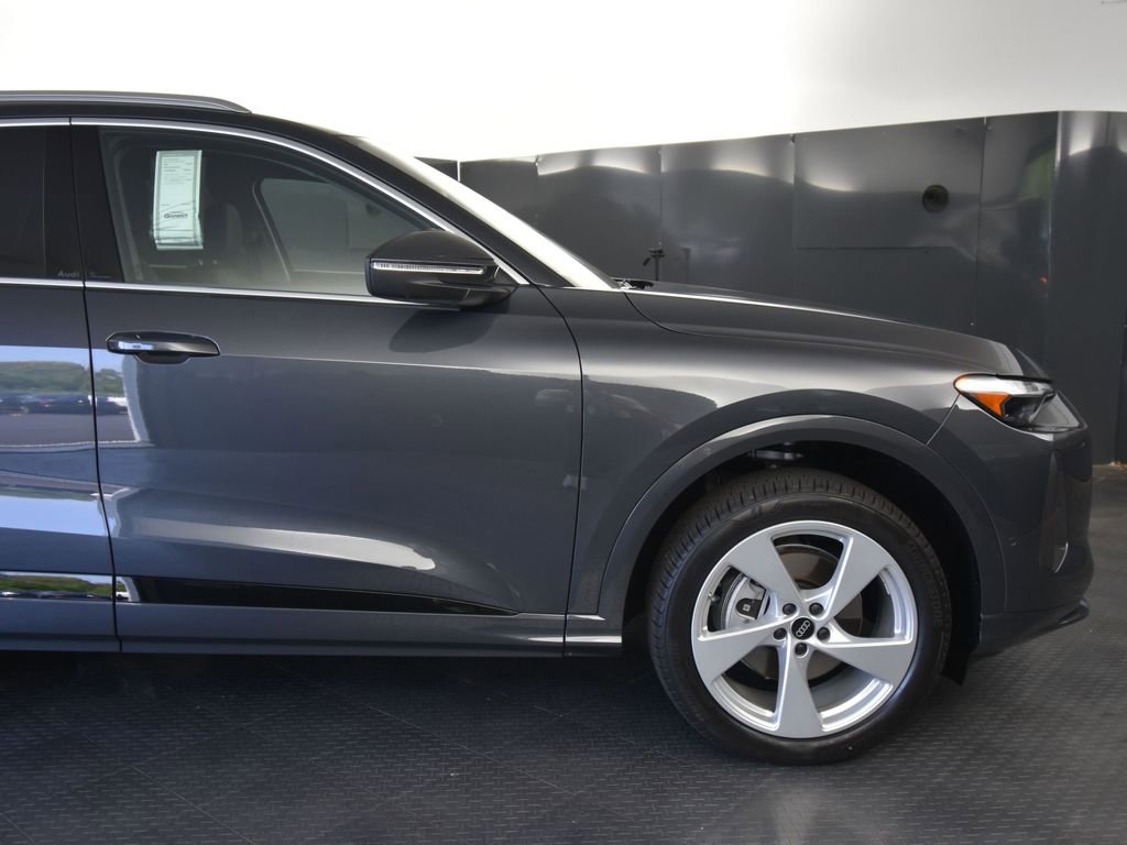 New 2025 Audi Q5 Premium Plus image 34