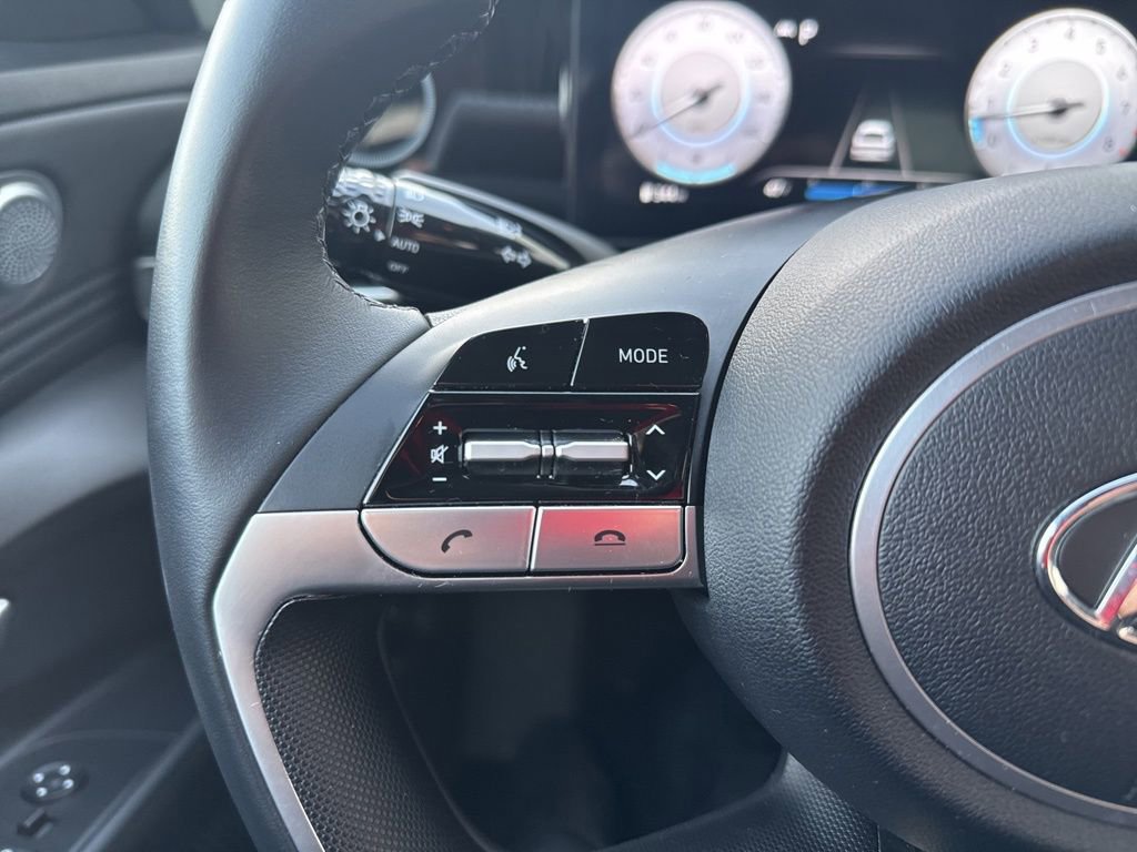 Used 2023 Hyundai Elantra SEL w/ Convenience Package FWD image 25
