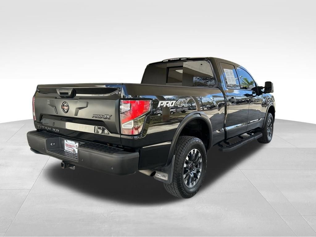 Used 2021 Nissan Titan PRO-4X w/ Pro-4x Convenience Package image 3