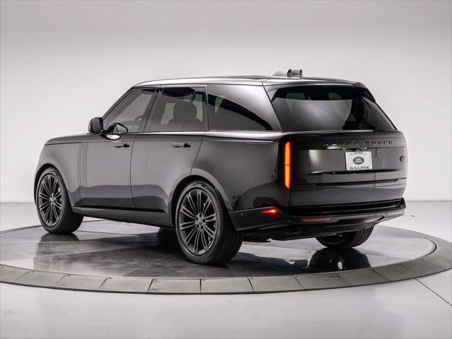 Used 2023 Land Rover Range Rover SE AWD/4WD image 3