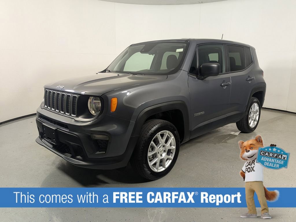 Used 2023 Jeep Renegade Latitude image 3
