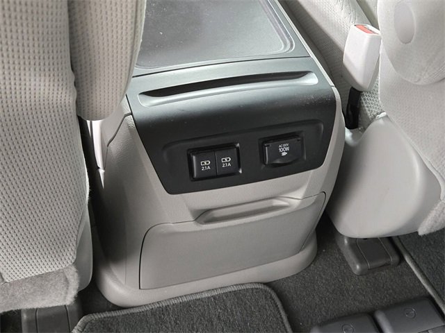 Used 2019 Toyota Sienna LE image 15