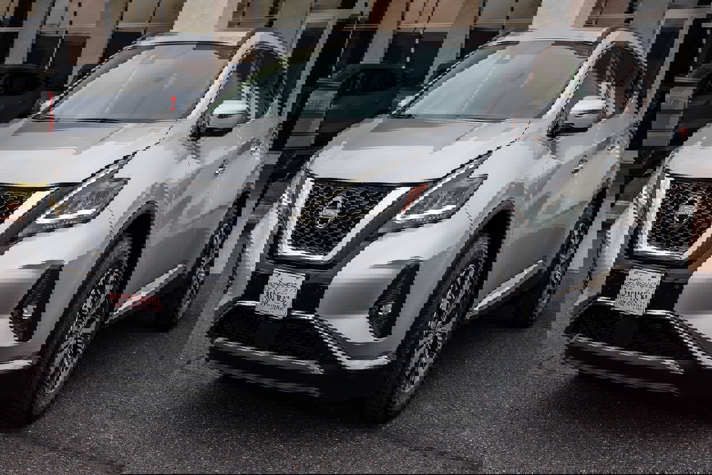 Used 2023 Nissan Murano SV image 1