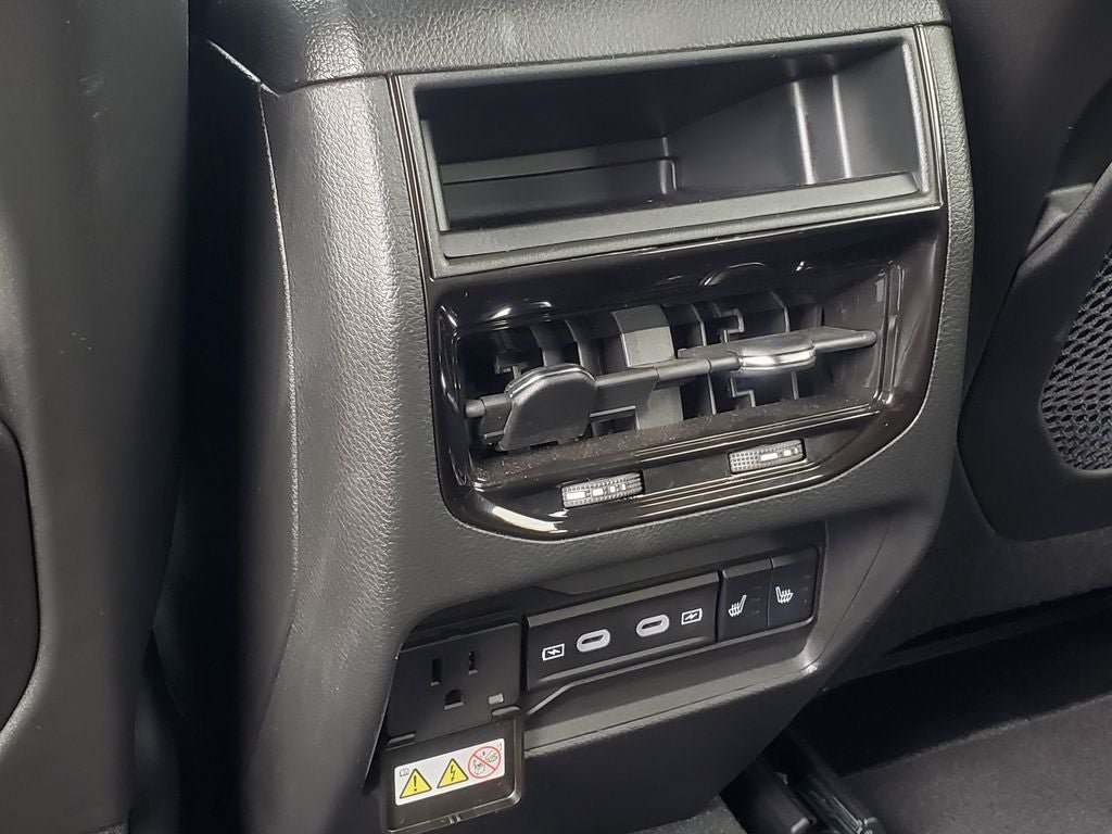 Used 2026 Jeep Grand Cherokee Limited AWD/4WD image 26