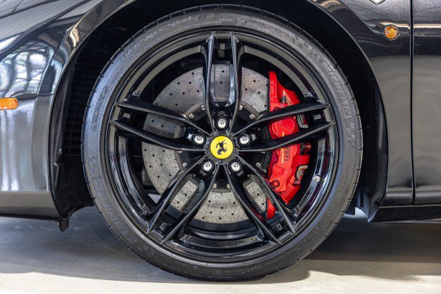 Used 2018 Ferrari 488 Spider RWD image 28