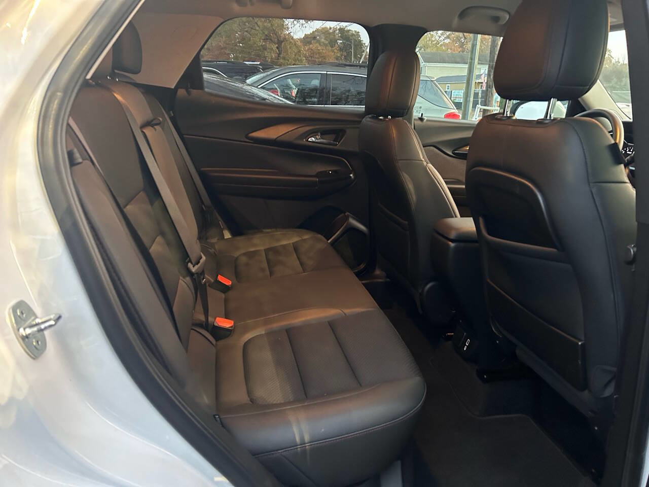 Used 2021 Chevrolet TrailBlazer LT w/ Convenience Package image 11