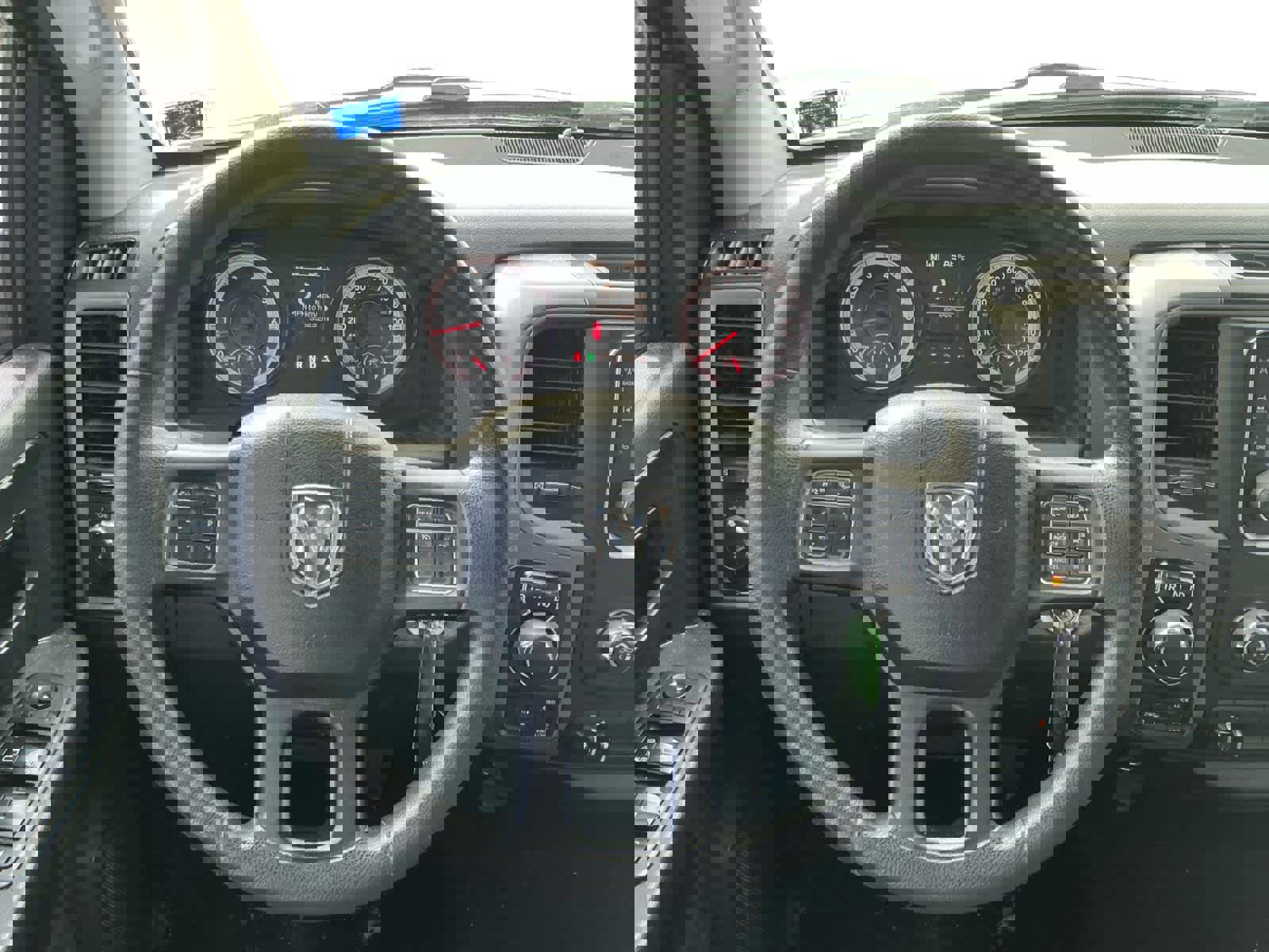 Used 2015 RAM 1500 Express image 12