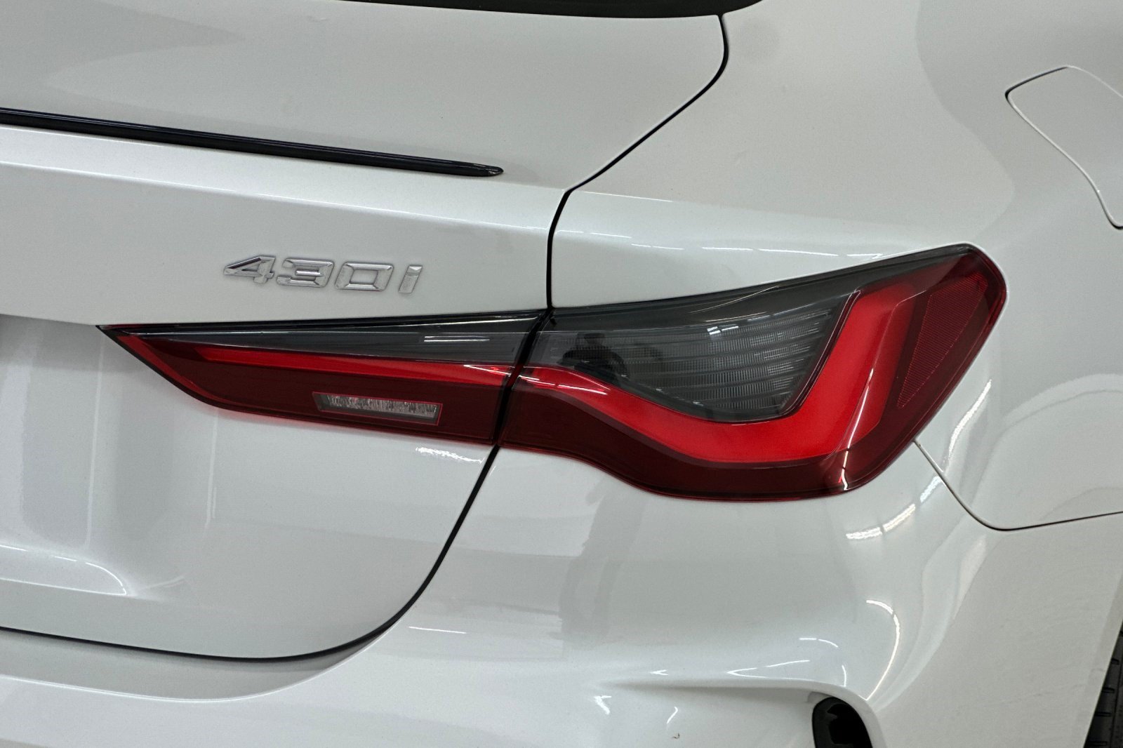 Certified 2024 BMW 430i Coupe w/ M Sport Package RWD image 23