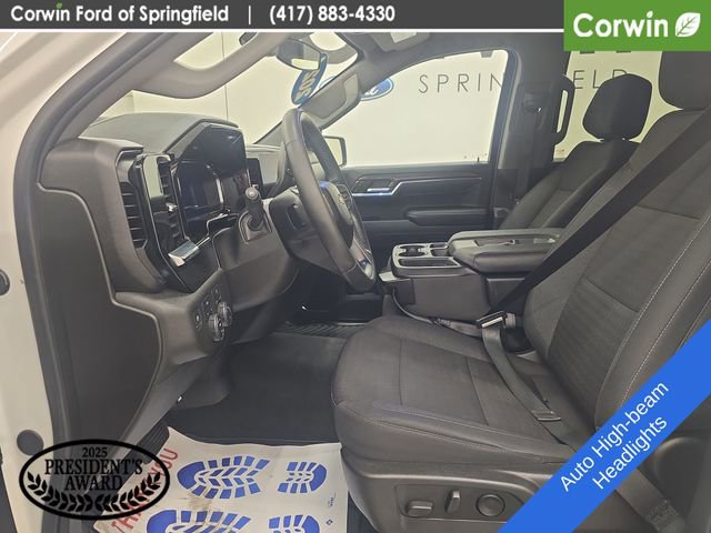 Used 2024 Chevrolet Silverado 1500 LT AWD/4WD image 21