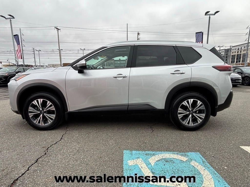 Certified 2023 Nissan Rogue SV w/ SV Premium B Package image 4