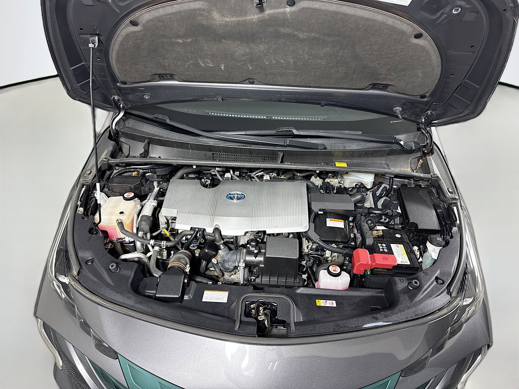 Certified 2017 Toyota Prius Prime Plus FWD image 28