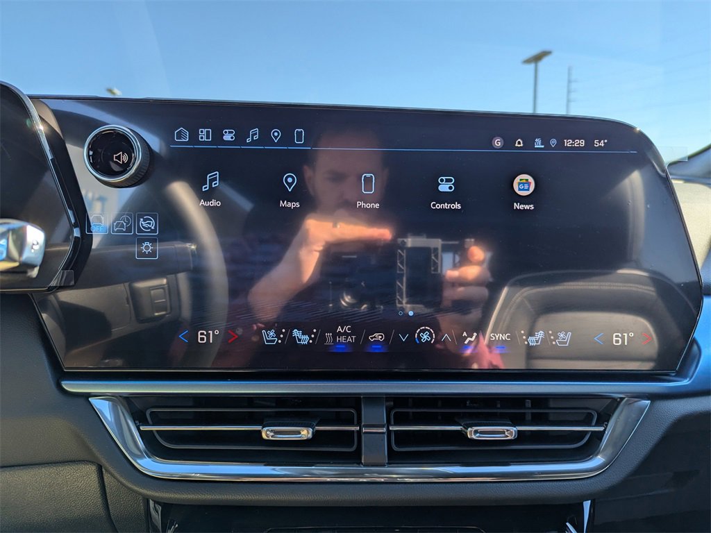 New 2026 Chevrolet Equinox EV LT image 20