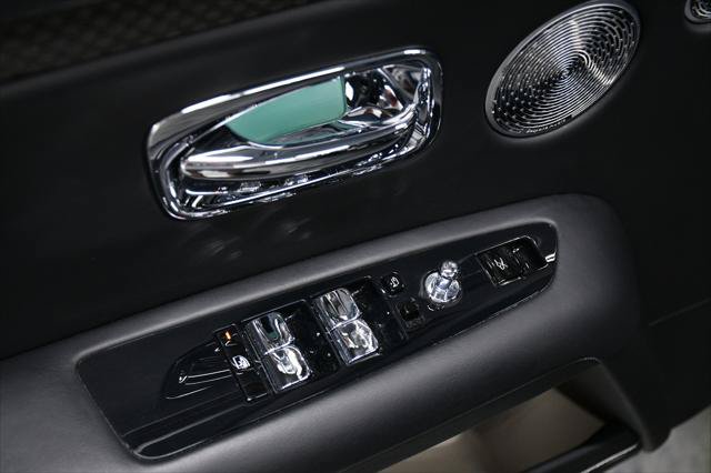 Used 2023 Rolls-Royce Ghost Black Badge w/ Black Badge Ghost Package AWD/4WD image 31