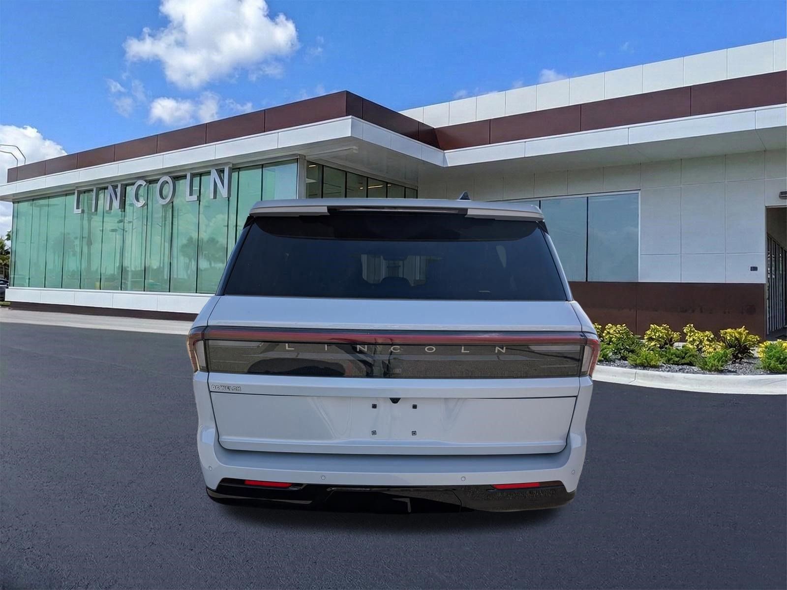 Certified 2025 Lincoln Navigator L Black Label image 6