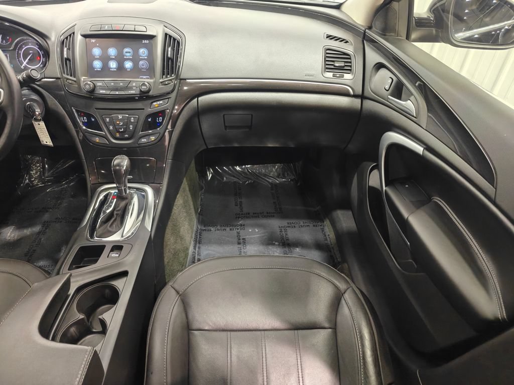 Used 2017 Buick Regal Sport Touring FWD image 22