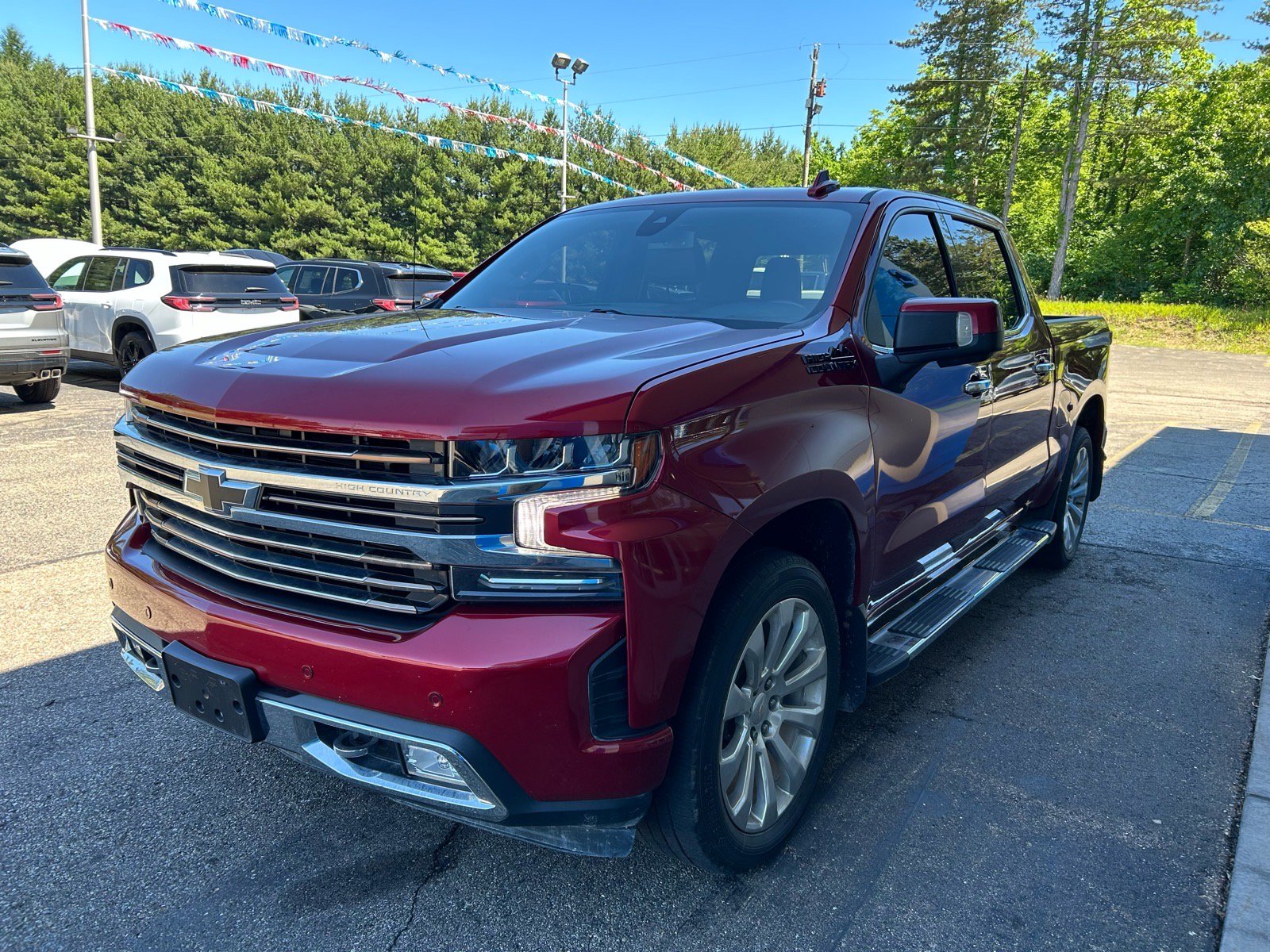 Used 2022 Chevrolet Silverado 1500 High Country w/ LPO, Dark Essentials Package AWD/4WD video 1