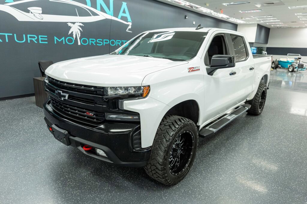 Used 2021 Chevrolet Silverado 1500 LT Trail Boss w/ Convenience Package II image 3