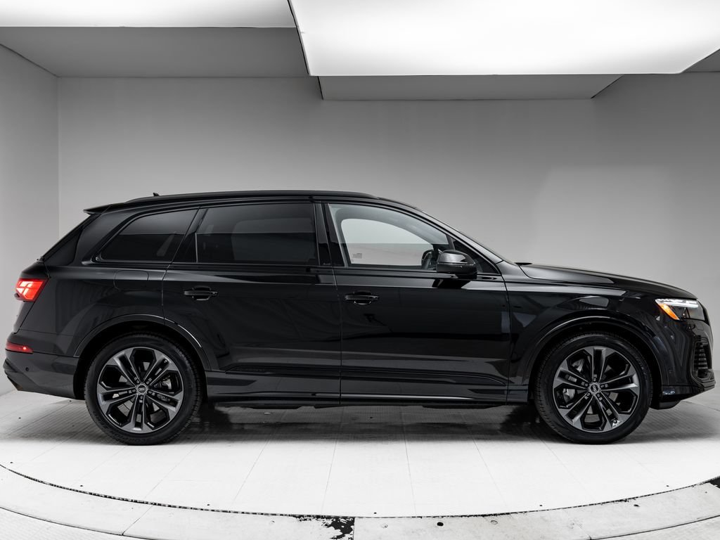 Certified 2025 Audi Q7 3.0T Prestige w/ Prestige Package AWD/4WD image 31