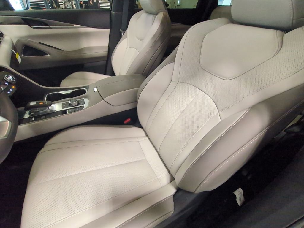 Used 2026 INFINITI QX60 Luxe w/ Cargo Package FWD image 12