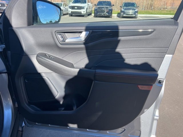 Used 2023 Ford Escape ST-Line Elite image 10